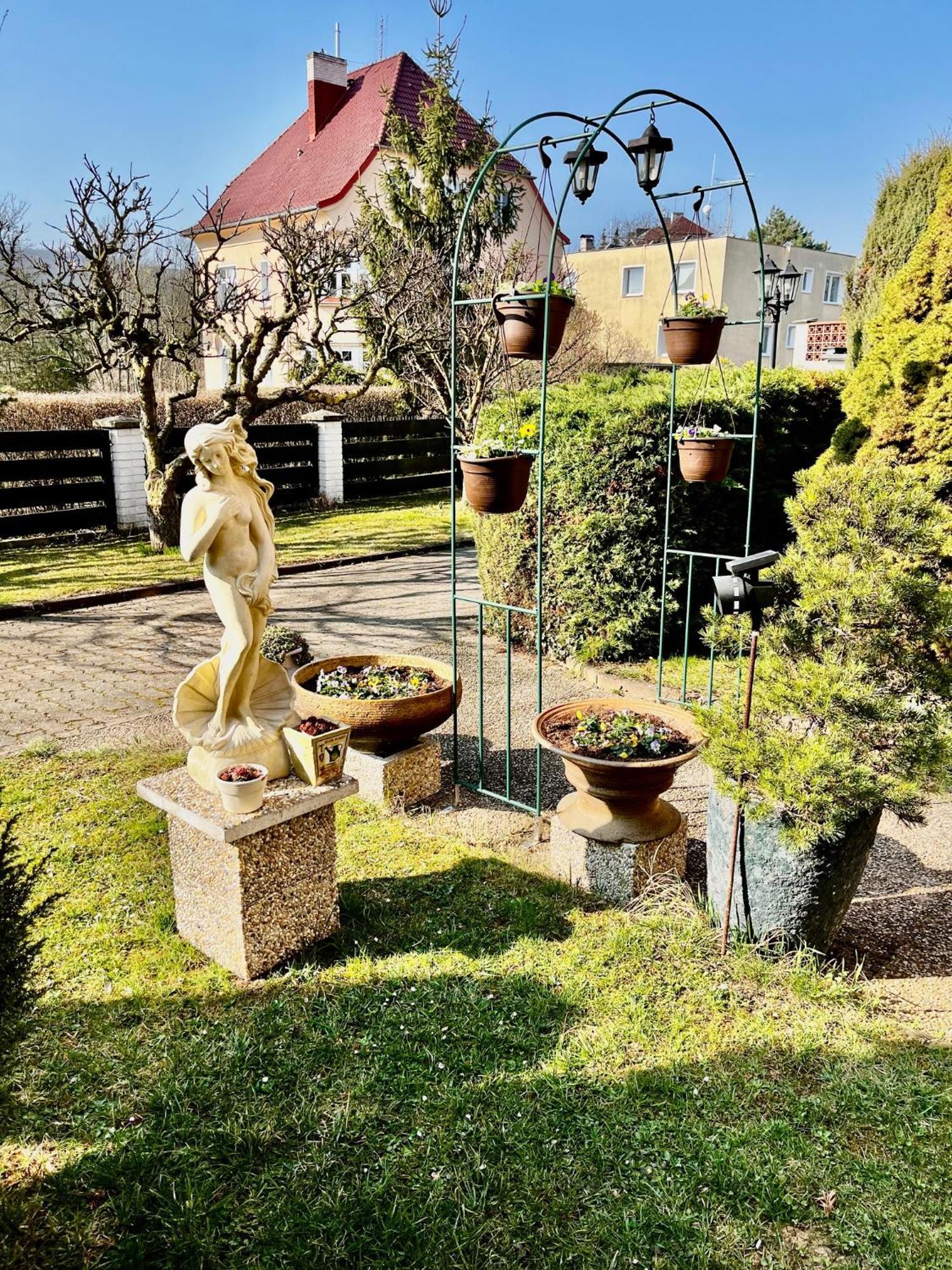 Vila Adela - Teplice Buitenkant foto